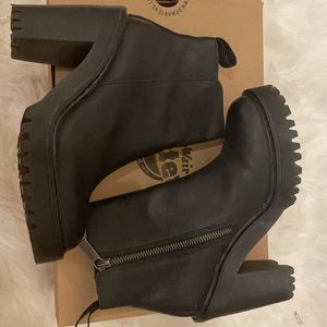 DOC MARTEN MAGDALENA’s size 5w